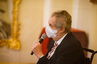 Zeman kritizoval soudce za platy. „Jsem zdvořilý, nepoužiji výraz nenažranost“ - Seznam Zprávy